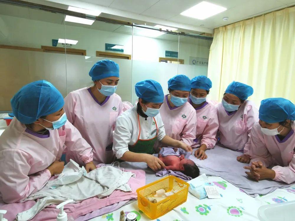 上犹县妇婴监护型护送